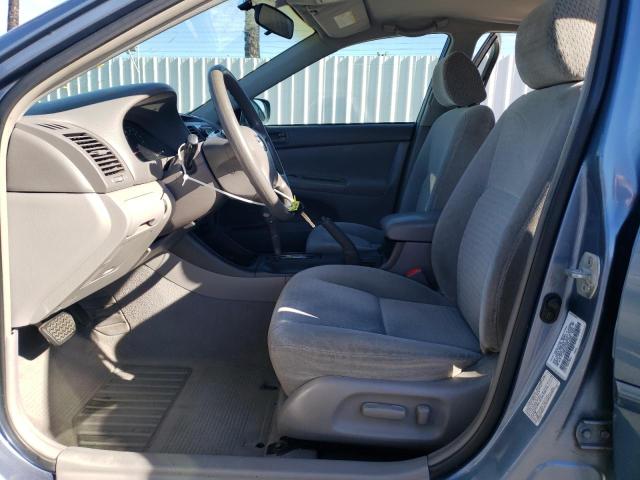 4T1BE32K82U572452 - 2002 TOYOTA CAMRY LE BLUE photo 7