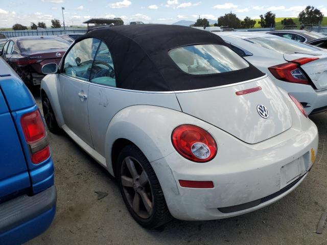 3VWFG31Y57M415640 - 2007 VOLKSWAGEN NEW BEETLE TRIPLE WHITE WHITE photo 2
