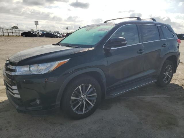 2018 TOYOTA HIGHLANDER SE, 