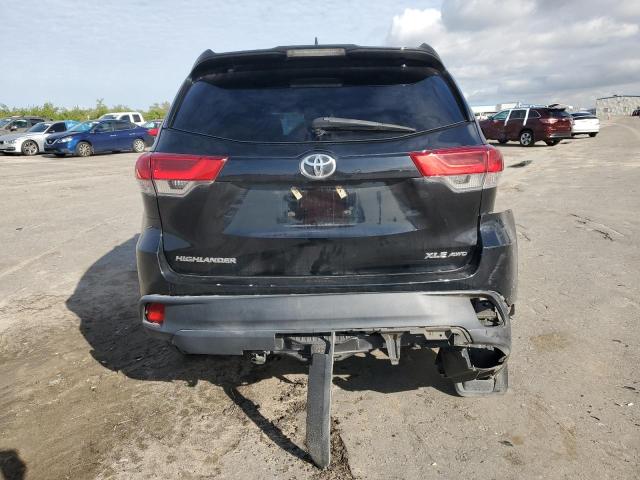 5TDJZRFH7JS840237 - 2018 TOYOTA HIGHLANDER SE BLACK photo 6