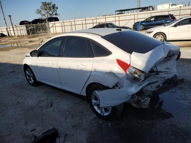 1FADP3F27DL375823 - 2013 FORD FOCUS SE WHITE photo 2