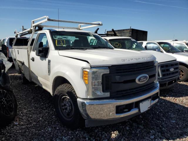 1FDBF2A63HEB60356 - 2017 FORD F250 SUPER DUTY WHITE photo 4