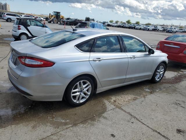 1FA6P0HD5E5381227 - 2014 FORD FUSION SE SILVER photo 3