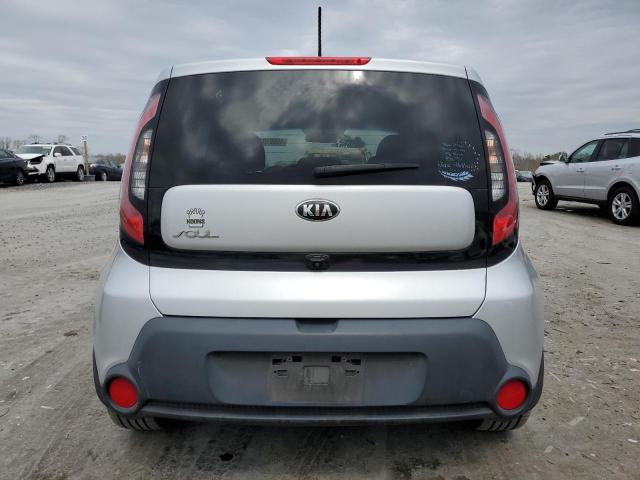 KNDJP3A5XF7772615 - 2015 KIA SOUL + SILVER photo 6