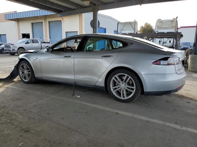 5YJSA1DN8DFP24236 - 2013 TESLA MODEL S SILVER photo 2