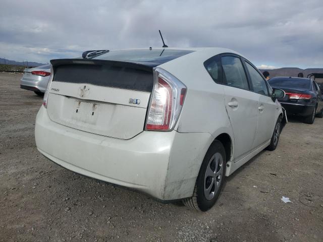 JTDKN3DU4F1945321 - 2015 TOYOTA PRIUS WHITE photo 3