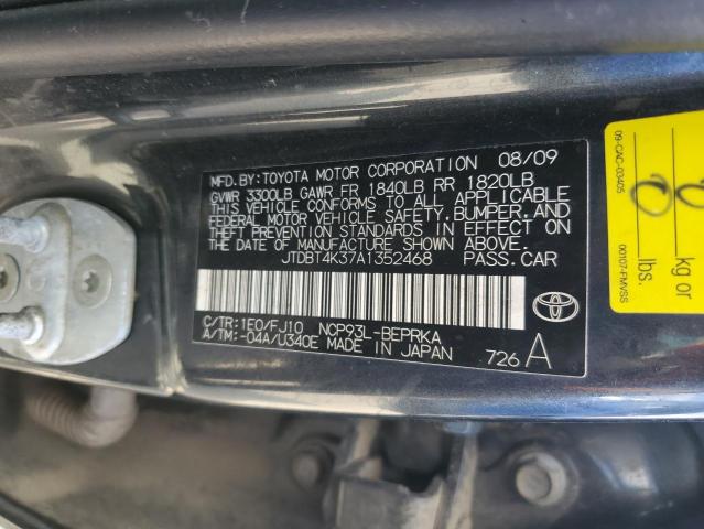 JTDBT4K37A1352468 - 2010 TOYOTA YARIS GRAY photo 12