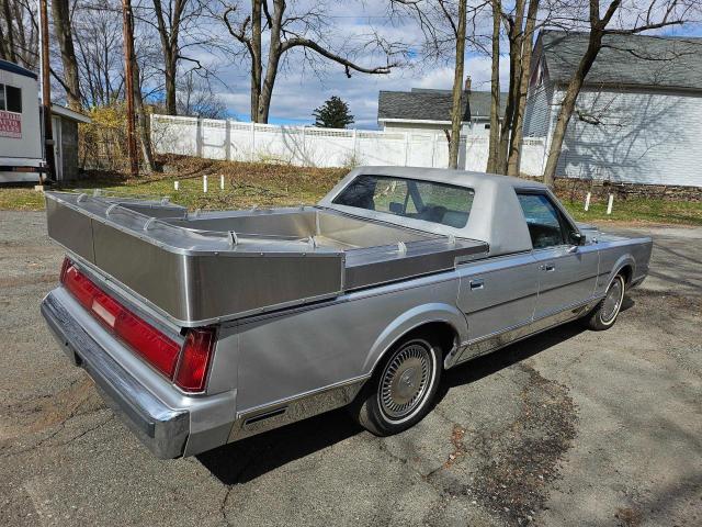 1LNBP96F7FY657999 - 1985 LINCOLN TOWN CAR SILVER photo 4