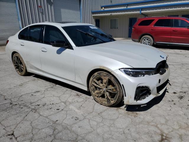 3MW5U9J06M8B53486 - 2021 BMW M340XI WHITE photo 4