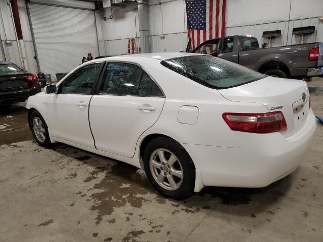 4T4BE46K98R018268 - 2008 TOYOTA CAMRY CE WHITE photo 2
