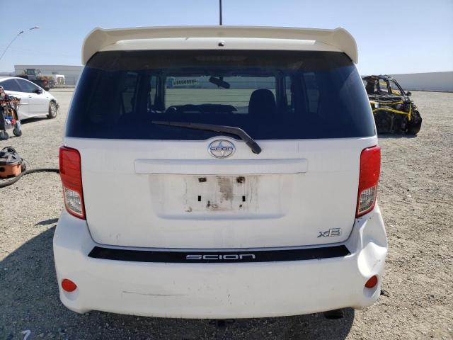 JTLZE4FE6B1138047 - 2011 TOYOTA SCION XB WHITE photo 6