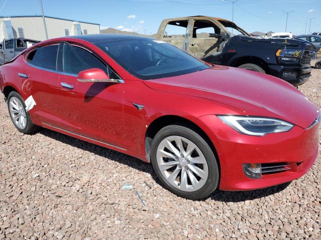 5YJSA1E20JF286473 - 2018 TESLA MODEL S RED photo 4