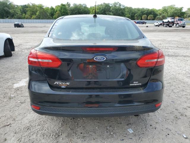 1FADP3F24GL335428 - 2016 FORD FOCUS SE BLACK photo 6