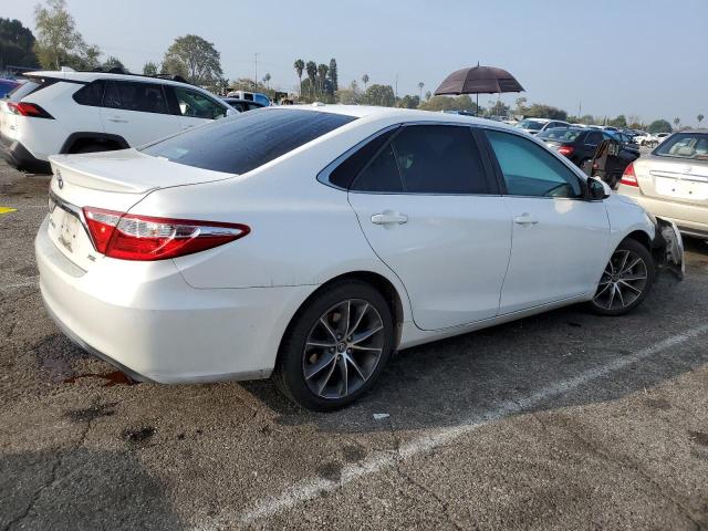 4T1BF1FK7GU228730 - 2016 TOYOTA CAMRY LE WHITE photo 3