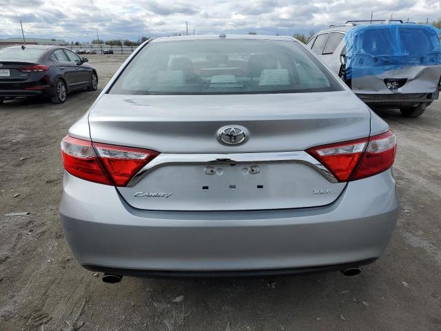 4T1BK1FK3FU029958 - 2015 TOYOTA CAMRY XSE SILVER photo 6