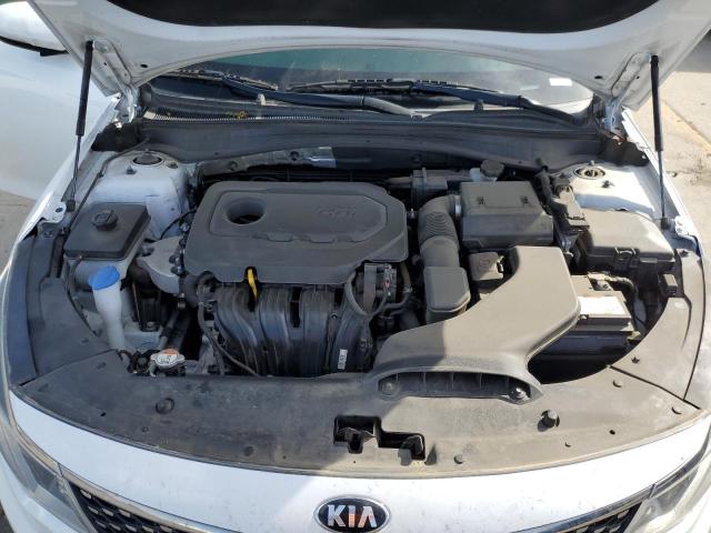 5XXGU4L31JG212857 - 2018 KIA OPTIMA EX WHITE photo 11