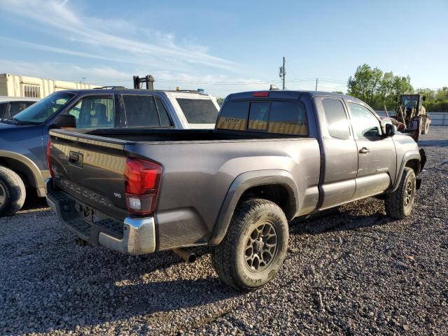 5TFSZ5AN2JX152862 - 2018 TOYOTA TACOMA ACCESS CAB ნაცრისფერი ფოტო 3