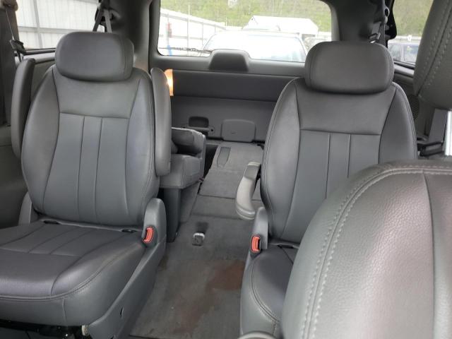 2A4GP54L66R796807 - 2006 CHRYSLER TOWN & COU TOURING 银色 照片 10