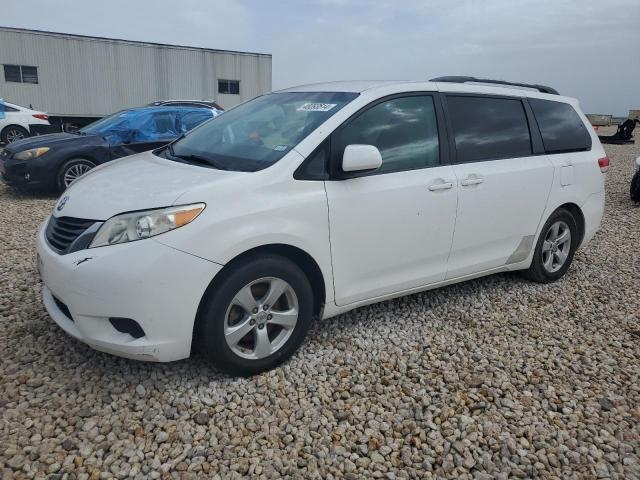 5TDKK3DC5BS076323 - 2011 TOYOTA SIENNA LE WHITE photo 1