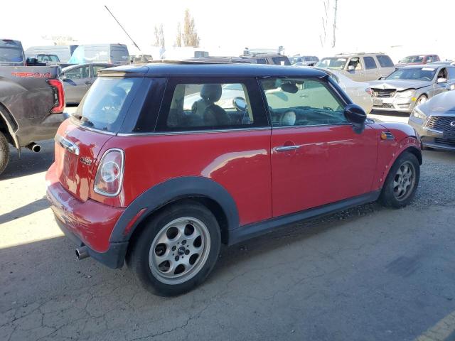 WMWSU3C51DT680403 - 2013 MINI COOPER RED photo 3