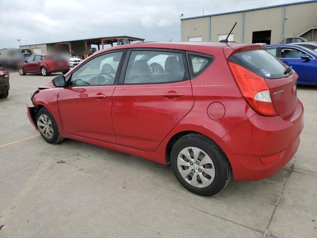 KMHCT5AE6HU311573 - 2017 HYUNDAI ACCENT SE RED photo 2