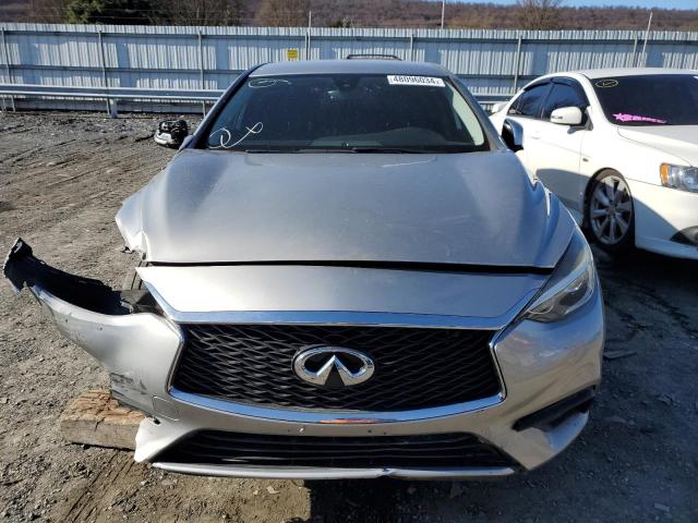 SJKCH5CP5HA036863 - 2017 INFINITI QX30 BASE SILVER photo 5