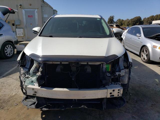 5TDKKRFH2GS164605 - 2016 TOYOTA HIGHLANDER XLE WHITE photo 5