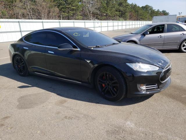 5YJSA1DP3DFP04588 - 2013 TESLA MODEL S Սև լուսանկար 4