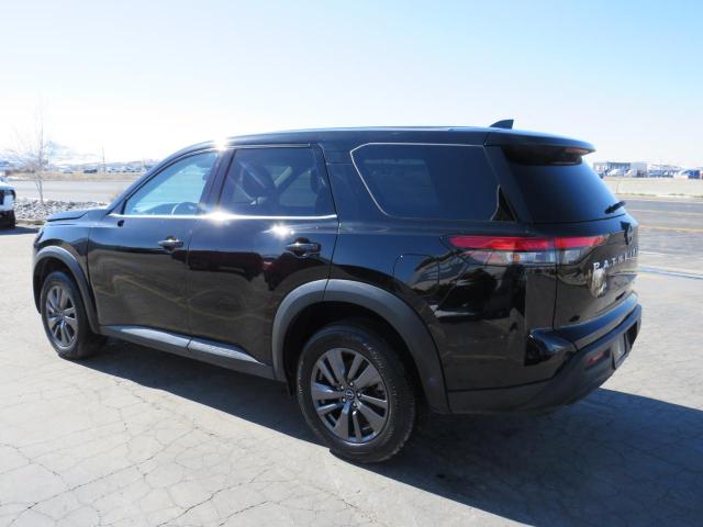 5N1DR3AC4NC228957 - 2022 NISSAN PATHFINDER S BLACK photo 2