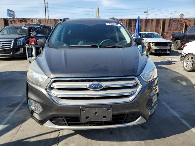 1FMCU0GD3JUA56546 - 2018 FORD ESCAPE SE GRAY photo 5