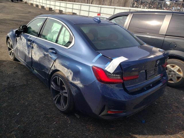 3MW5R7J05M8B52271 - 2021 BMW 330XI BLUE photo 2