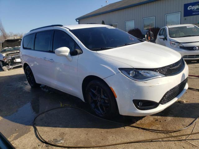 2C4RC1BG1KR522384 - 2019 CHRYSLER PACIFICA TOURING L WHITE photo 4