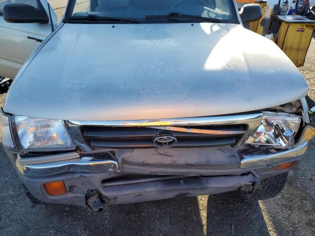 5TESN92N4YZ710134 - 2000 TOYOTA TACOMA XTRACAB PRERUNNER 银色 照片 11