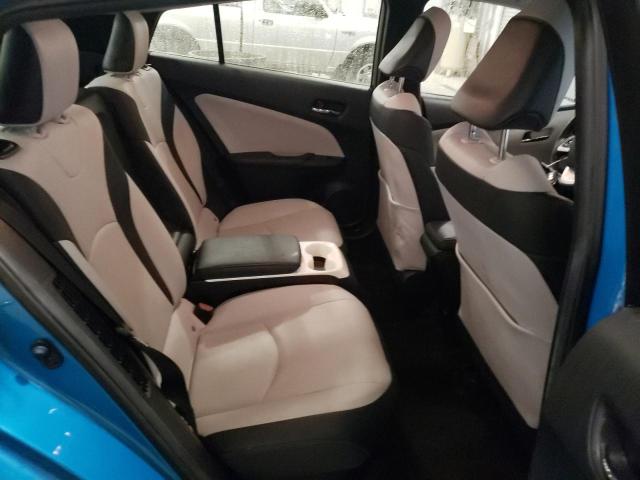 JTDKARFP0J3071083 - 2018 TOYOTA PRIUS PRIM ტალღისფერი ფოტო 10
