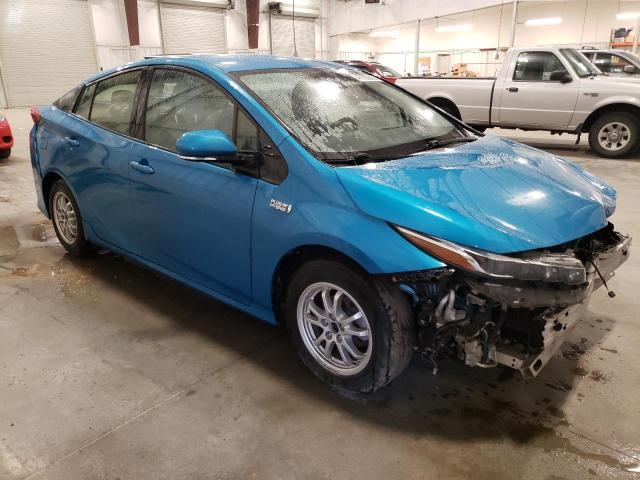 JTDKARFP0J3071083 - 2018 TOYOTA PRIUS PRIM ტალღისფერი ფოტო 4