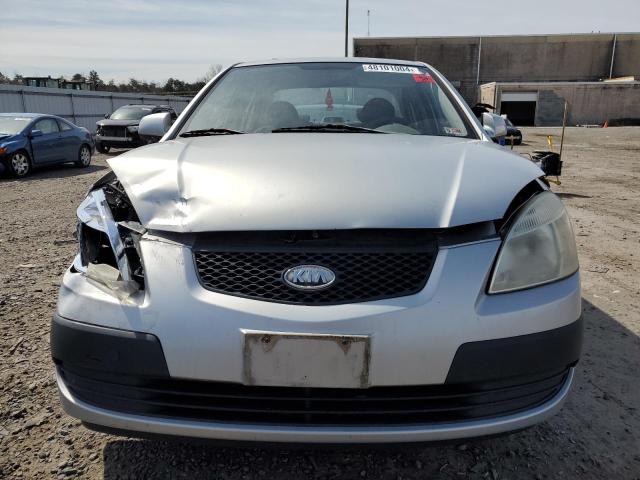 KNADE223396489460 - 2009 KIA RIO BASE SILVER photo 5