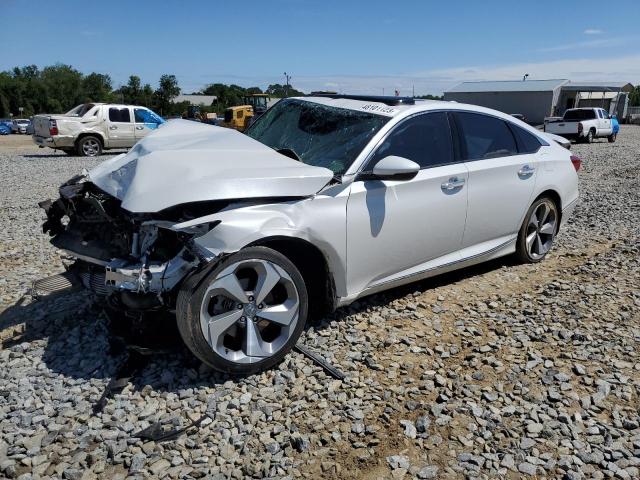 1HGCV1F95JA147468 - 2018 HONDA ACCORD TOURING WHITE photo 1