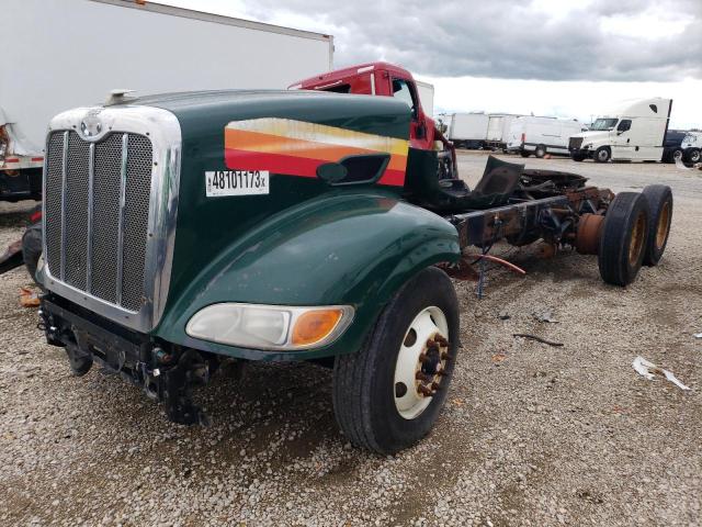 1NPVDH9X2ED244203 - 2014 PETERBILT 384 GREEN photo 2