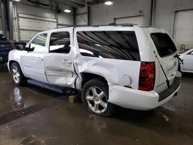 1GNSKJE35BR393589 - 2011 CHEVROLET SUBURBAN K1500 LT WHITE photo 2