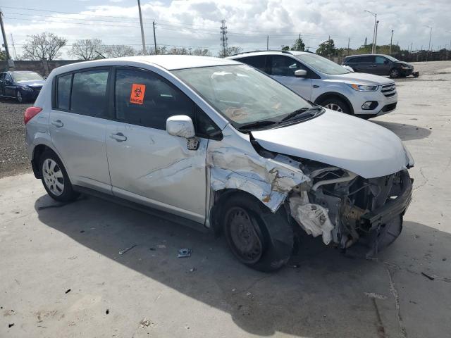 3N1BC1CP5BL507726 - 2011 NISSAN VERSA S SILVER photo 4