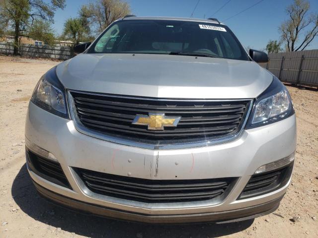 1GNKRFED8HJ348588 - 2017 CHEVROLET TRAVERSE LS SILVER photo 5