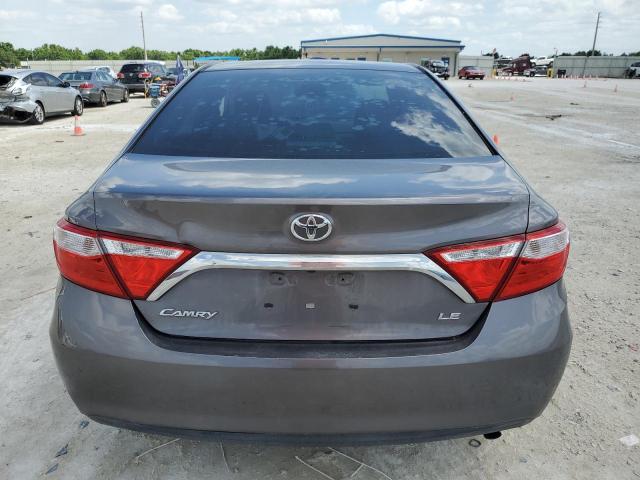 4T4BF1FK5FR461977 - 2015 TOYOTA CAMRY LE GRAY photo 6