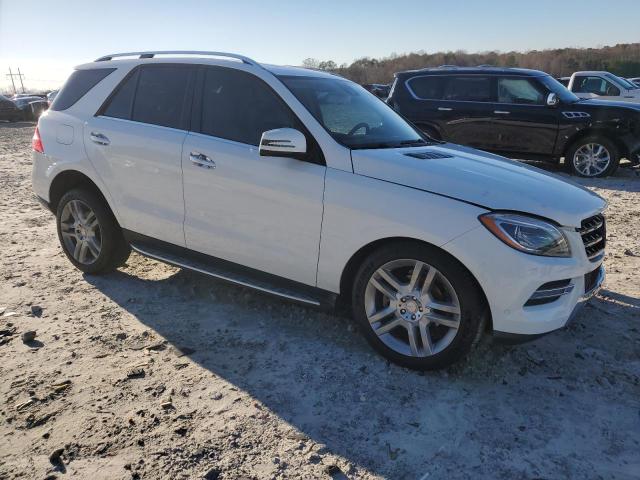 4JGDA5HB6FA615880 - 2015 MERCEDES-BENZ ML 350 4MATIC WHITE photo 4