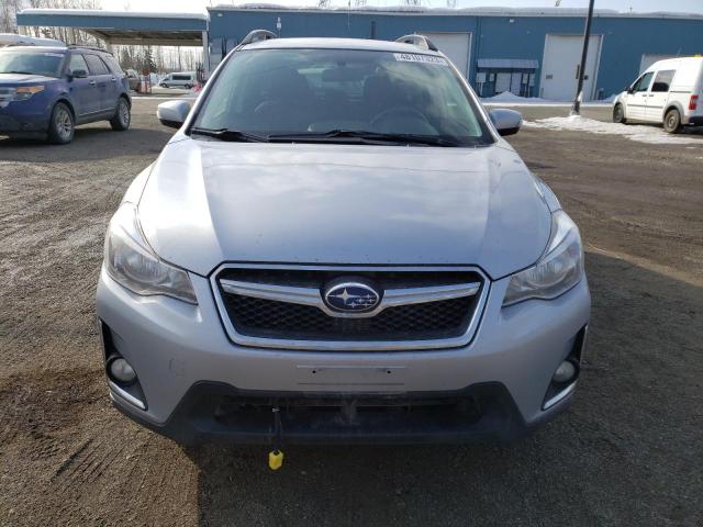 JF2GPAKC8G8231023 - 2016 SUBARU CROSSTREK LIMITED SILVER photo 5