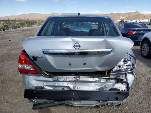 3N1BC1AP8BL431938 - 2011 NISSAN VERSA S SILVER photo 6