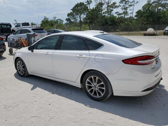 3FA6P0HD2HR364144 - 2017 FORD FUSION SE WHITE photo 2