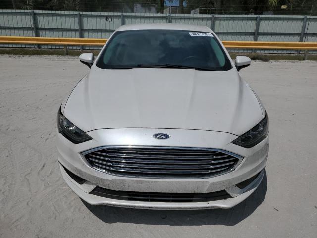 3FA6P0HD2HR364144 - 2017 FORD FUSION SE WHITE photo 5