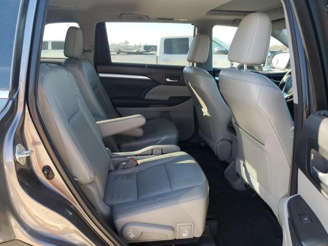 5TDKKRFHXFS083964 - 2015 TOYOTA HIGHLANDER XLE 灰色 照片 11