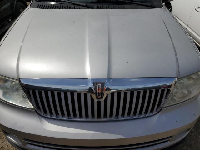 5LMFU275X5LJ24562 - 2005 LINCOLN NAVIGATOR SILVER photo 11