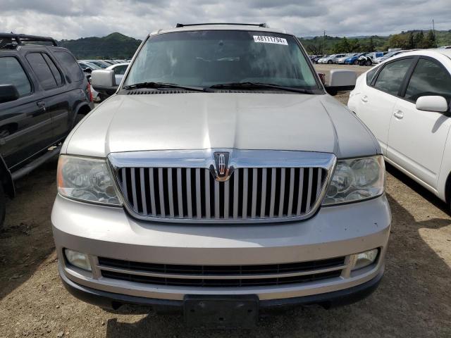 5LMFU275X5LJ24562 - 2005 LINCOLN NAVIGATOR ვერცხლისფერი ფოტო 5